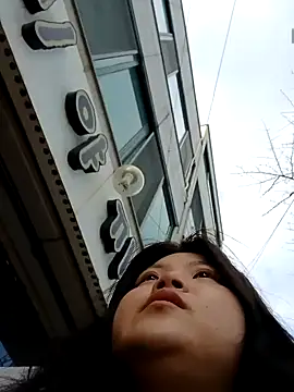 hello098712 online show from January 9, 2025, 6:59 am