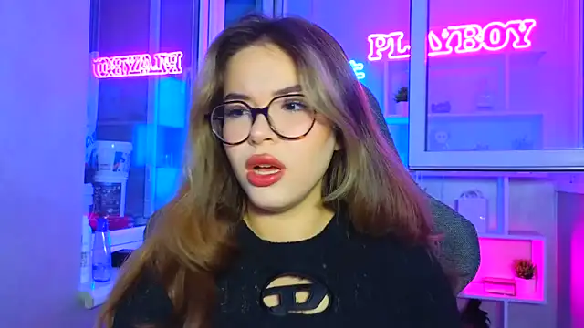 Snapshot of CutiePie3 chatting on October 6, 2025, 3:09 pm CutiePie3 online show from October 6, 2025, 3:09 pm