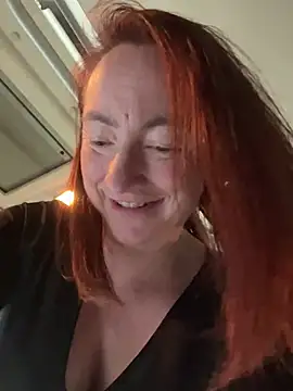 LouiseTswing online show from December 21, 2024, 1:10 pm