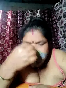 Hot Falguni online show from February 7, 2025, 3:52 pm