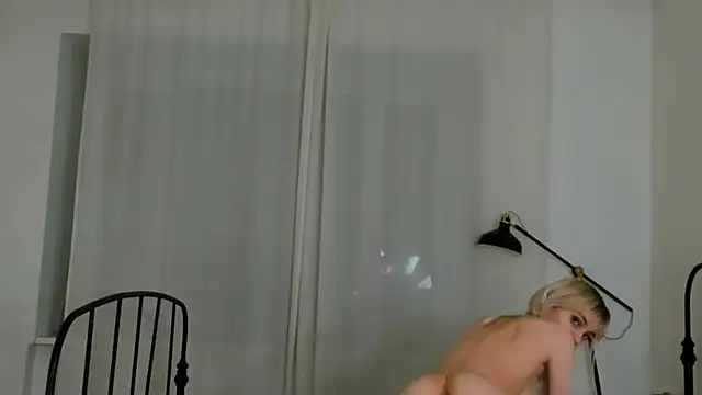 Snapshot of andrea_x_ chatting on January 12, 2025, 2:19 pm andrea x online show from January 12, 2025, 2:19 pm