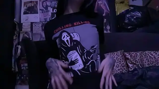 MissMidnightUK online show from October 30, 2025, 12:34 am