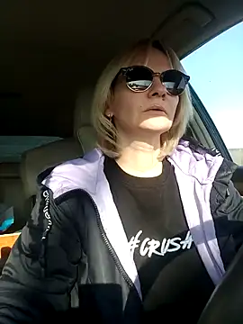 Milen Milf online show from March 4, 2025, 9:07 am