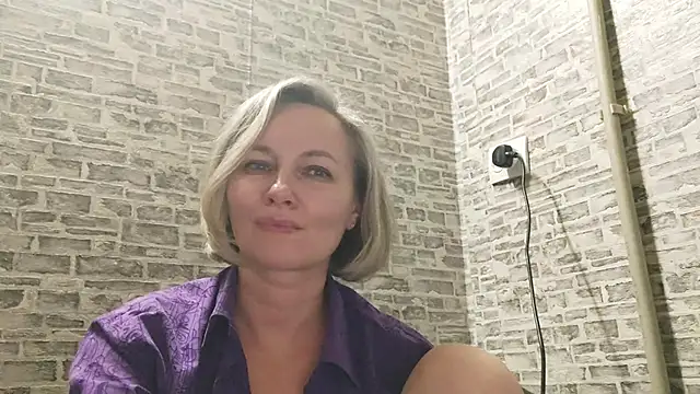 EdithManning online show from December 28, 2024, 5:14 pm