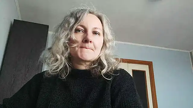 EdithManning online show from May 3, 2026, 6:30 am