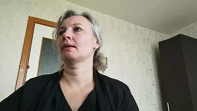 EdithManning online show from May 11, 2026, 6:30 am