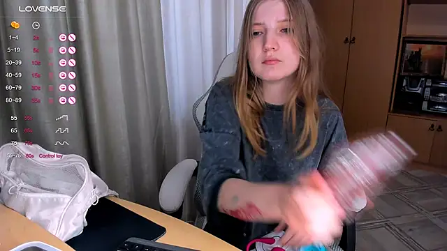 Snapshot of princessaalicc chatting on October 11, 2025, 7:40 am princessaalicc online show from October 11, 2025, 7:40 am