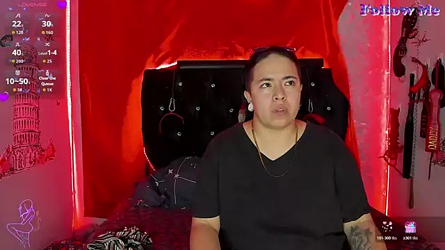 katieeandsharonn online show from December 17, 2025, 11:49 am