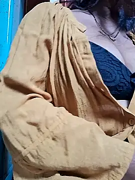 Snapshot of Hot-Anuska chatting on March 7, 2025, 5:29 am Hot-Anuska online show from March 7, 2025, 5:29 am