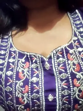 Snapshot of Hot-Anuska chatting on October 20, 2025, 7:31 am Hot-Anuska online show from October 20, 2025, 7:31 am