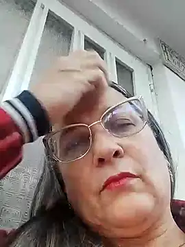 miisevvie  online show from February 3, 2025, 11:05 pm