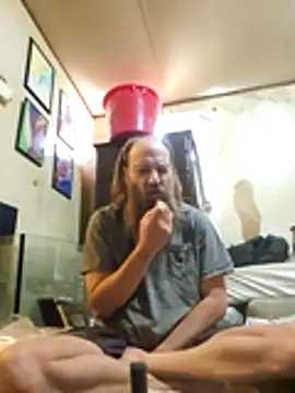 Snapshot of Beyond1978 chatting on March 19, 2026, 5:28 pm Beyond1978 online show from March 19, 2026, 5:28 pm