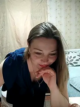 Snapshot of VselenaSun402 chatting on April 14, 2026, 10:21 am VselenaSun402 online show from April 14, 2026, 10:21 am