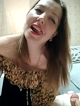 Snapshot of VselenaSun402 chatting on April 16, 2026, 10:16 am VselenaSun402 online show from April 16, 2026, 10:16 am