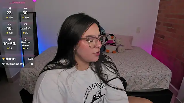 Snapshot of charlotte_blass chatting on December 28, 2024, 4:08 am charlotte blass online show from December 28, 2024, 4:08 am