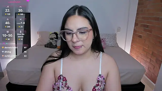 Snapshot of charlotte_blass chatting on January 19, 2025, 5:05 am charlotte blass online show from January 19, 2025, 5:05 am