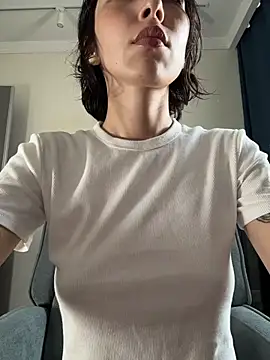 kikidoll online show from August 1, 2026, 3:39 am