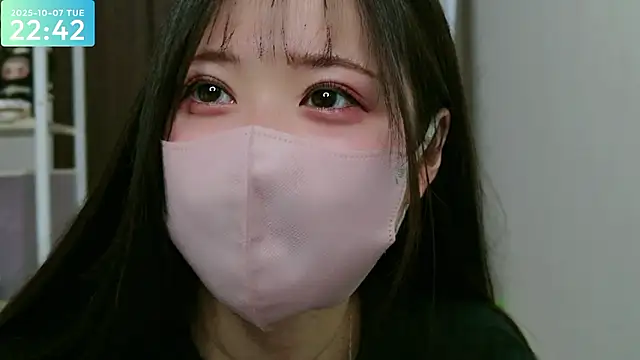 -SHIZUKU- online show from October 7, 2025, 1:41 pm