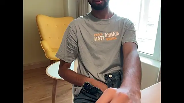 meatycronn online show from October 28, 2025, 5:11 am