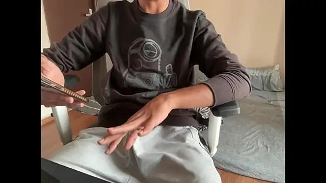 meatycronn online show from November 19, 2025, 9:31 am