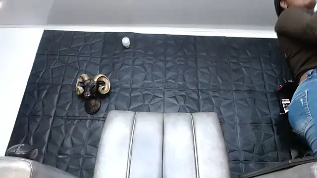 Snapshot of Hanna_Fox_69 chatting on March 5, 2026, 12:34 pm Hanna Fox 69 online show from March 5, 2026, 12:34 pm