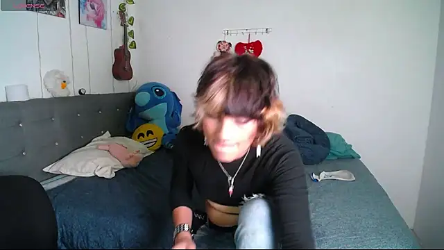 Caitlynwheler online show from March 19, 2025, 5:08 am