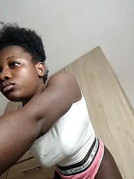 Snapshot of kharoll chatting on September 28, 2025, 2:39 am kharoll online show from September 28, 2025, 2:39 am