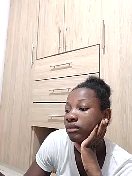 Snapshot of kharoll chatting on October 29, 2025, 2:19 pm kharoll online show from October 29, 2025, 2:19 pm