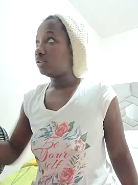 Snapshot of kharoll chatting on February 9, 2026, 11:20 pm kharoll online show from February 9, 2026, 11:20 pm