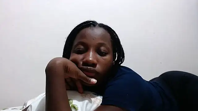 Snapshot of kharoll chatting on June 17, 2026, 11:38 pm kharoll online show from June 17, 2026, 11:38 pm