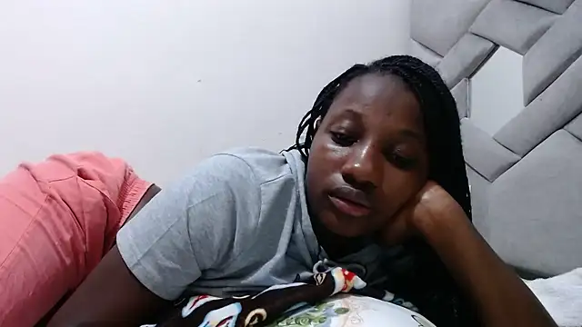 Snapshot of kharoll chatting on June 23, 2026, 3:43 pm kharoll online show from June 23, 2026, 3:43 pm