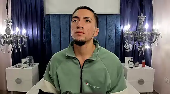 King Dante  online show from February 3, 2025, 7:42 pm