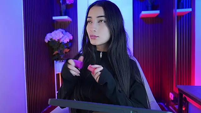 Snapshot of CattleyaScaly chatting on October 21, 2025, 7:14 pm CattleyaScaly online show from October 21, 2025, 7:14 pm