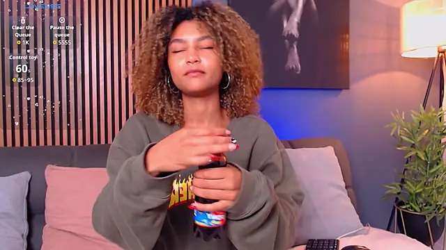 Snapshot of Johaphyton chatting on March 5, 2026, 11:50 am Johaphyton online show from March 5, 2026, 11:50 am