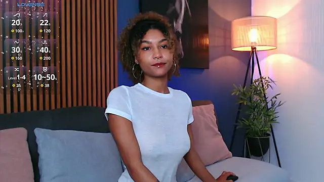 Snapshot of Johaphyton chatting on March 8, 2026, 4:11 pm Johaphyton online show from March 8, 2026, 4:11 pm