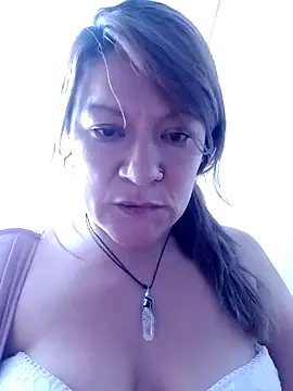 Snapshot of Skylar-Vox- chatting on January 20, 2025, 8:40 pm Skylar-Vox- online show from January 20, 2025, 8:40 pm