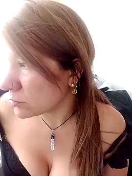 Snapshot of Skylar-Vox- chatting on January 29, 2025, 10:53 pm Skylar-Vox- online show from January 29, 2025, 10:53 pm