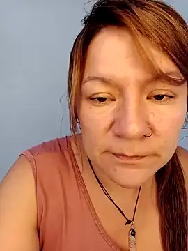 Snapshot of Skylar-Vox- chatting on February 10, 2025, 5:41 pm Skylar-Vox- online show from February 10, 2025, 5:41 pm