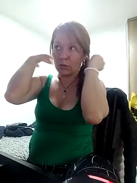 Snapshot of Skylar-Vox- chatting on February 15, 2025, 12:48 am Skylar-Vox- online show from February 15, 2025, 12:48 am