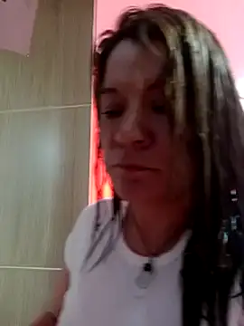 Snapshot of Skylar-Vox- chatting on February 21, 2025, 10:26 pm Skylar-Vox- online show from February 21, 2025, 10:26 pm