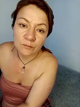 Snapshot of Skylar-Vox- chatting on February 22, 2025, 9:37 pm Skylar-Vox- online show from February 22, 2025, 9:37 pm