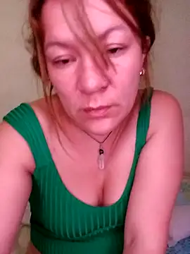 Snapshot of Skylar-Vox- chatting on February 27, 2025, 8:06 am Skylar-Vox- online show from February 27, 2025, 8:06 am