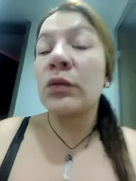 Snapshot of Skylar-Vox- chatting on March 1, 2025, 10:10 pm Skylar-Vox- online show from March 1, 2025, 10:10 pm