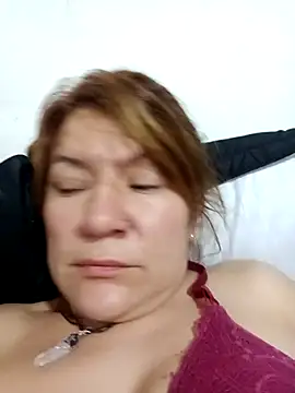 Snapshot of Skylar-Vox- chatting on March 11, 2025, 7:58 am Skylar-Vox- online show from March 11, 2025, 7:58 am