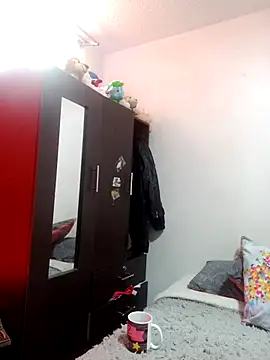 Skylar-Vox- online show from October 1, 2025, 11:49 am