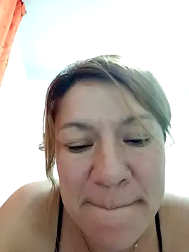 Skylar-Vox- online show from October 18, 2025, 4:48 am