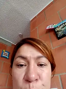 Skylar-Vox- online show from October 19, 2025, 4:07 pm