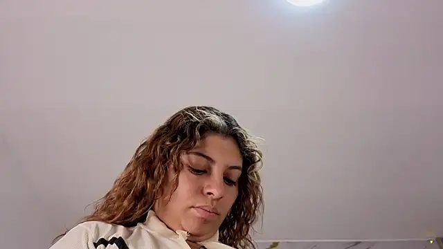 agatha 97  online show from February 25, 2026, 2:43 am