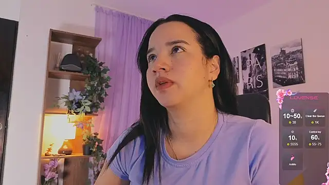 Snapshot of emilyrouxe chatting on October 7, 2025, 2:47 pm emilyrouxe online show from October 7, 2025, 2:47 pm