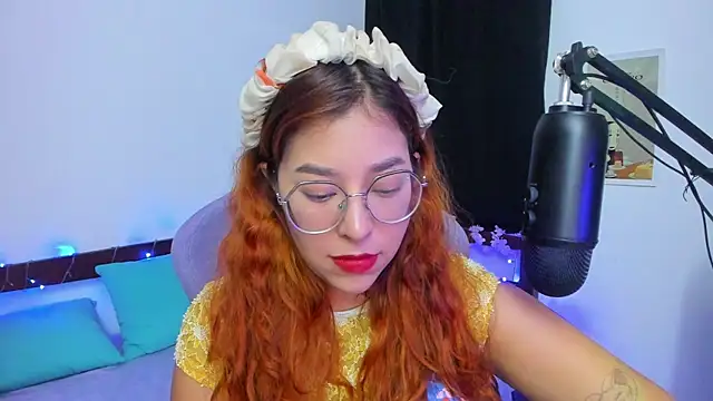  Moon Johnson online show from November 15, 2025, 1:36 am